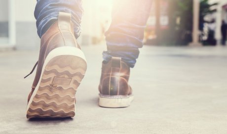 Magasin de chaussures décontractées pour homme